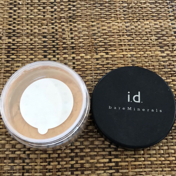 Bare Minerals fairly light foundation